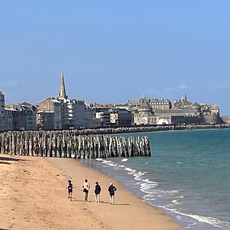 Le Cezembre, Au Pied De La Plage Saint-Malo Zewnętrze zdjęcie