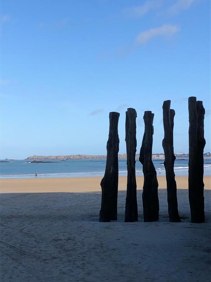 Le Cezembre, Au Pied De La Plage Saint-Malo Zewnętrze zdjęcie
