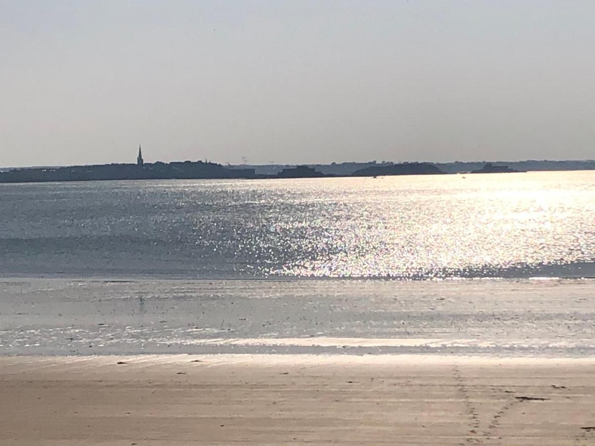 Le Cezembre, Au Pied De La Plage Saint-Malo Zewnętrze zdjęcie