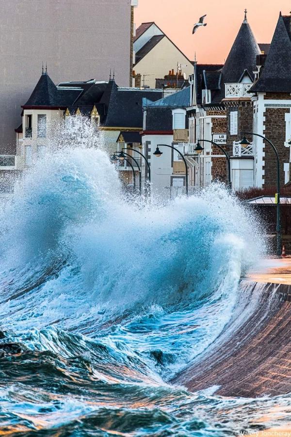 Le Cezembre, Au Pied De La Plage Saint-Malo Zewnętrze zdjęcie